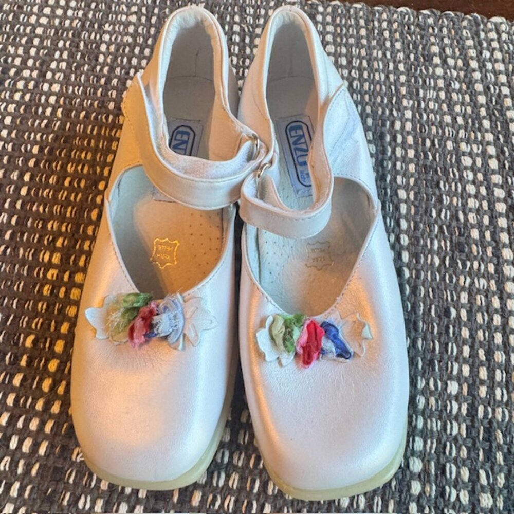 NWOT Enzo Made in Italy Mary Jane Style Shoes